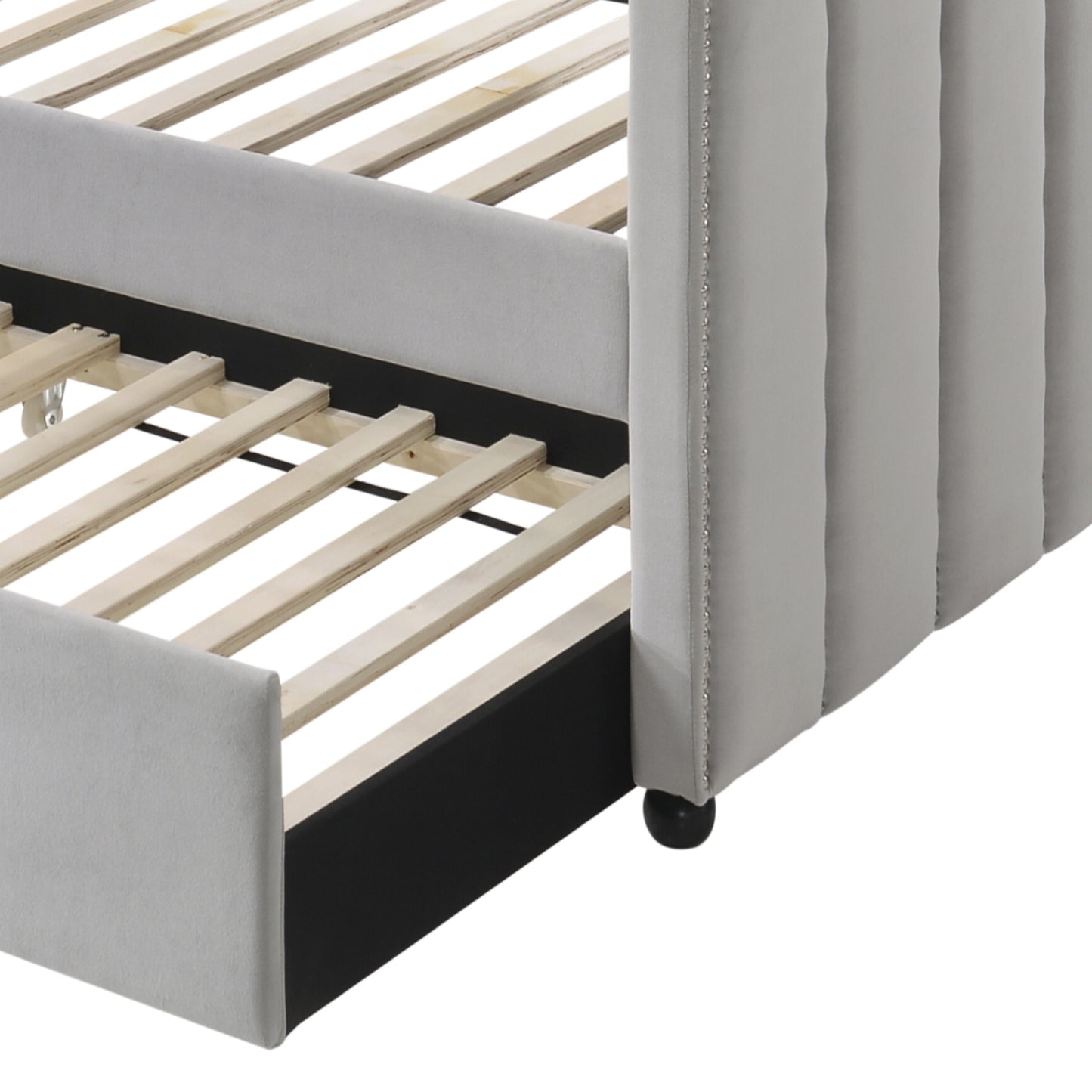 Comfortable Daybed with Roll-Out Trundle - Gray Velvet