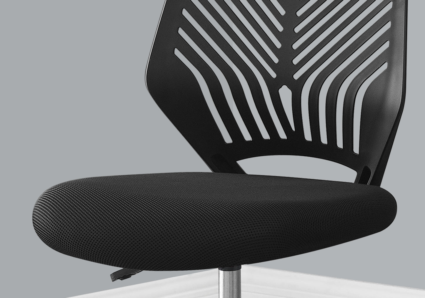 Black mesh office chair seat with ergonomic design and curved backrest