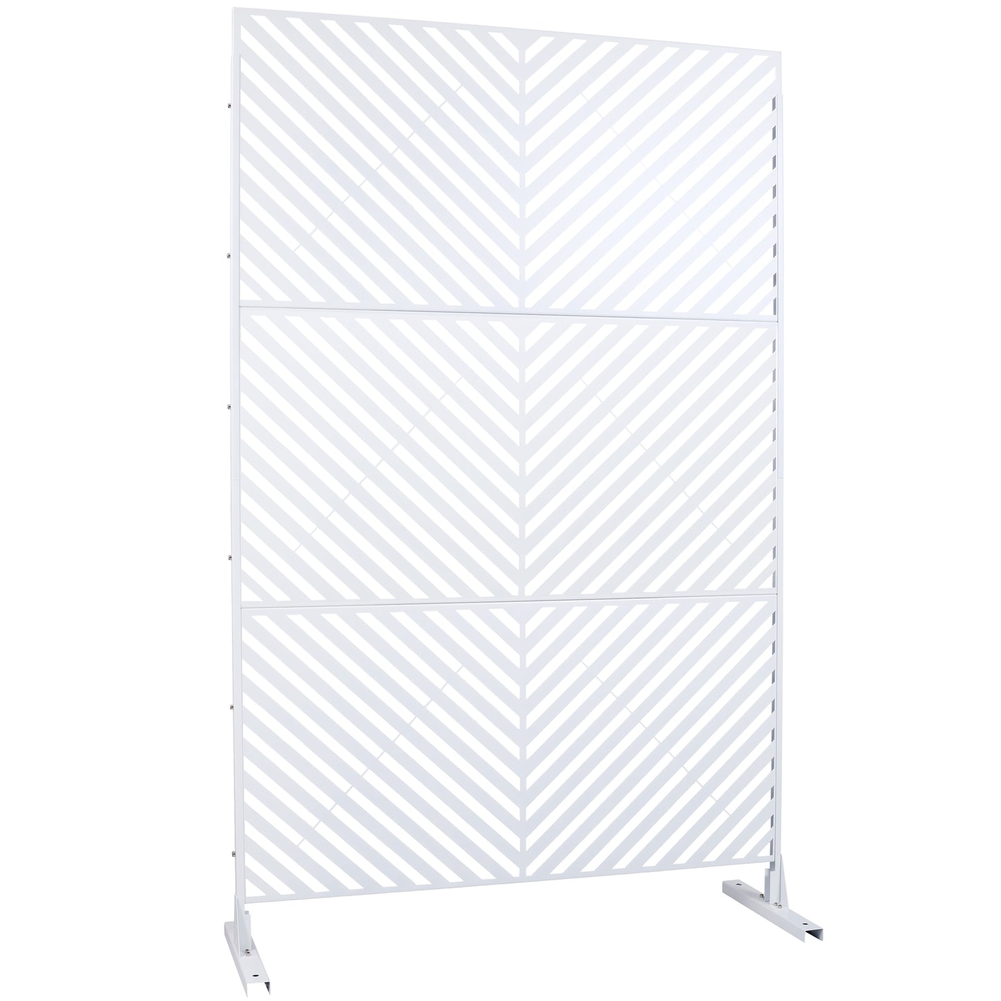White chevron panel screen for outdoor privacy