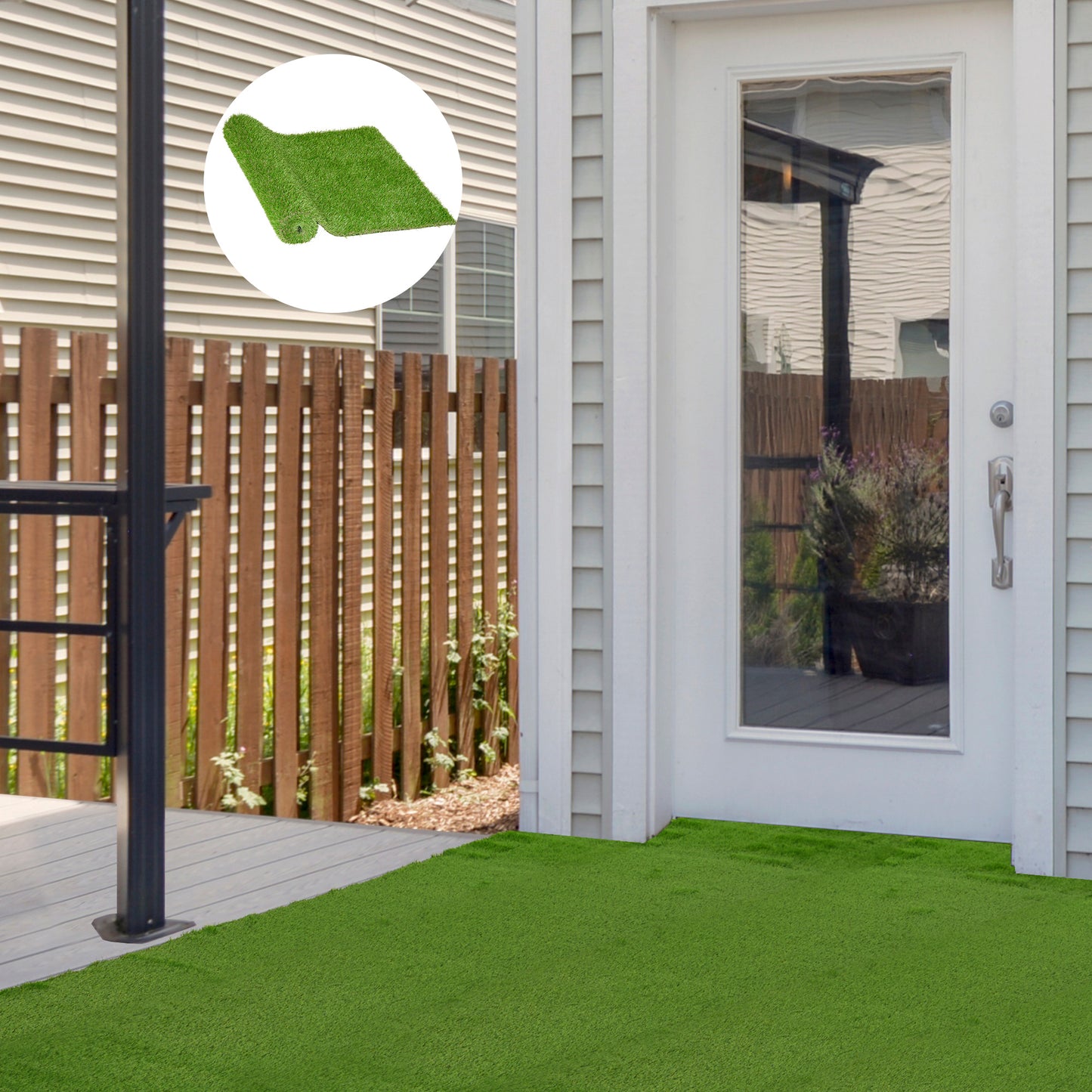 Roll of realistic green artificial grass for balconies and patios characters