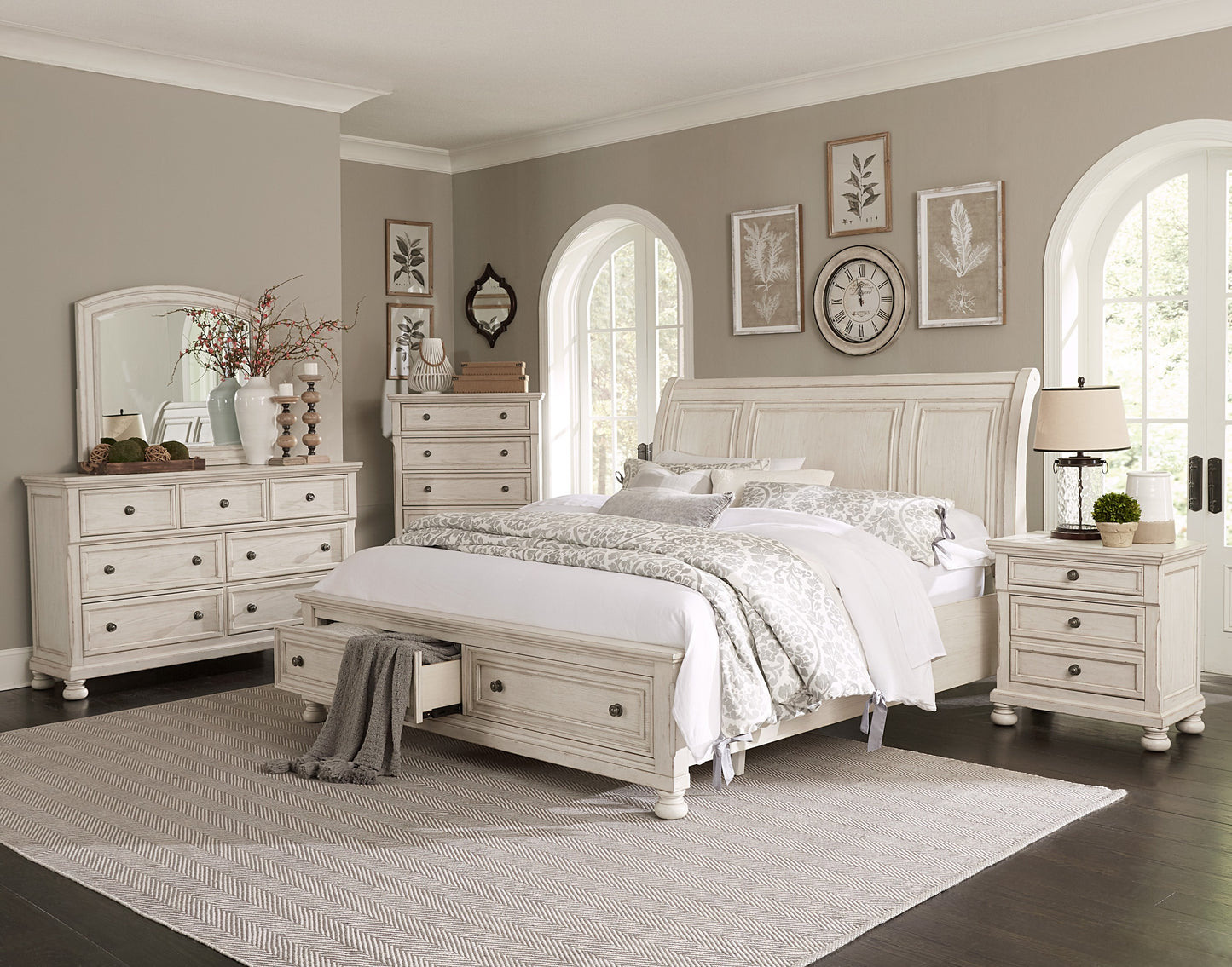 Distressed white sleigh bed with drawers