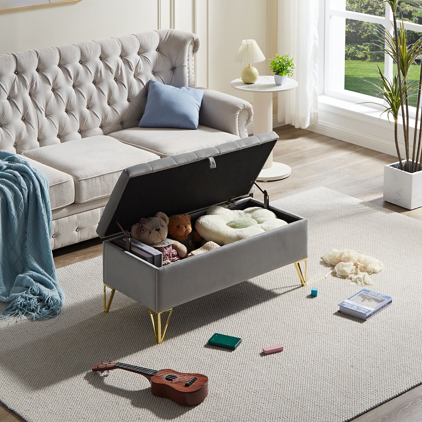 Stylish Storage Bench for Entryway and Living Room - Light Grey Velvet