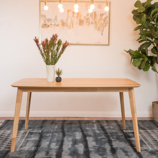 TREATLIFE HOME Mid-Century Modern Dining Table with Splayed Legs, Engineered Faux Wood Top, Walnut Finish, Retro Design