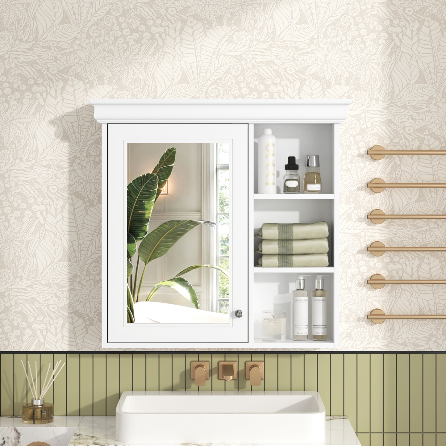 White recessed medicine cabinet with mirrored door