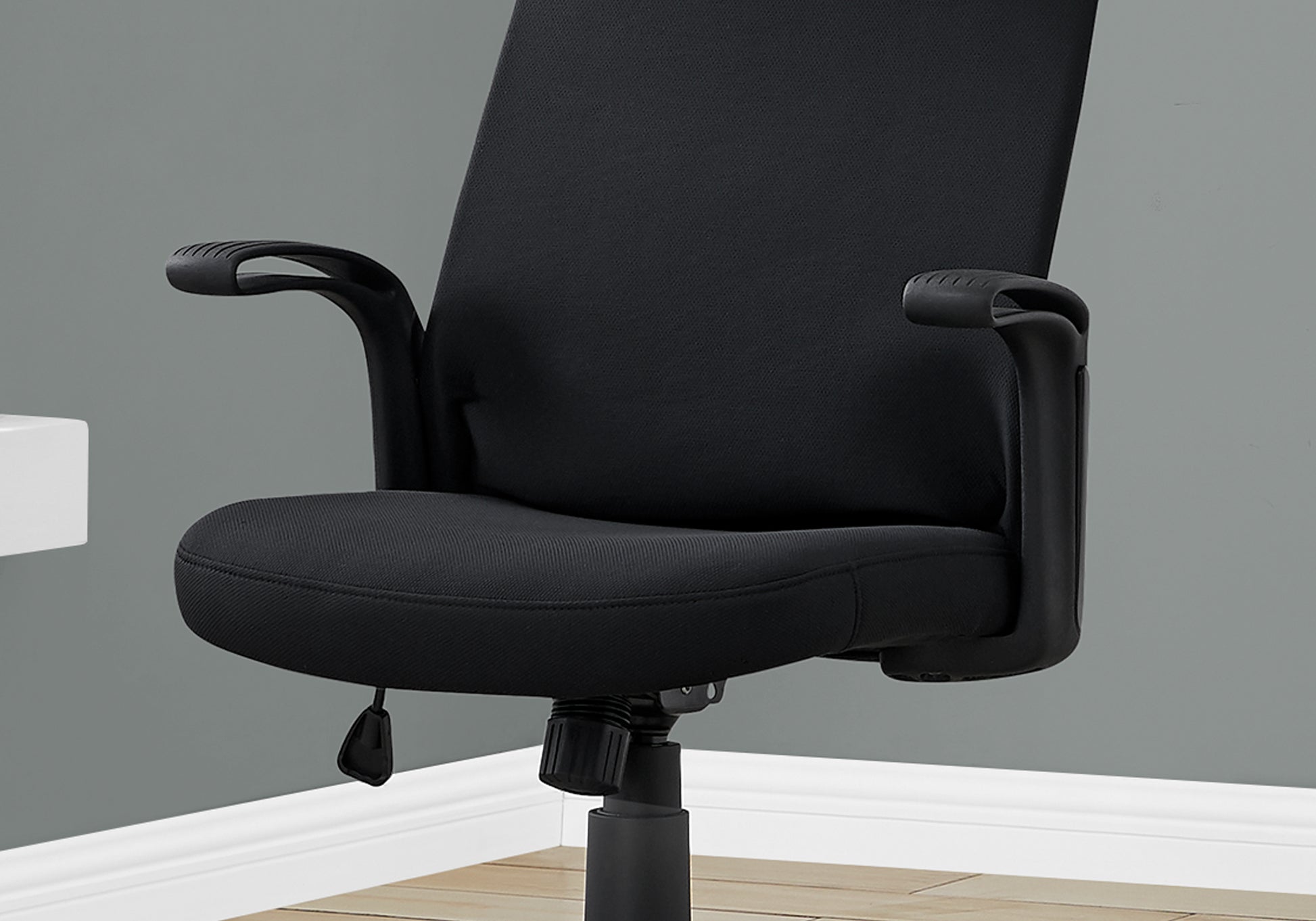 Black fabric office chair with adjustable armrests ideal for ergonomic seating