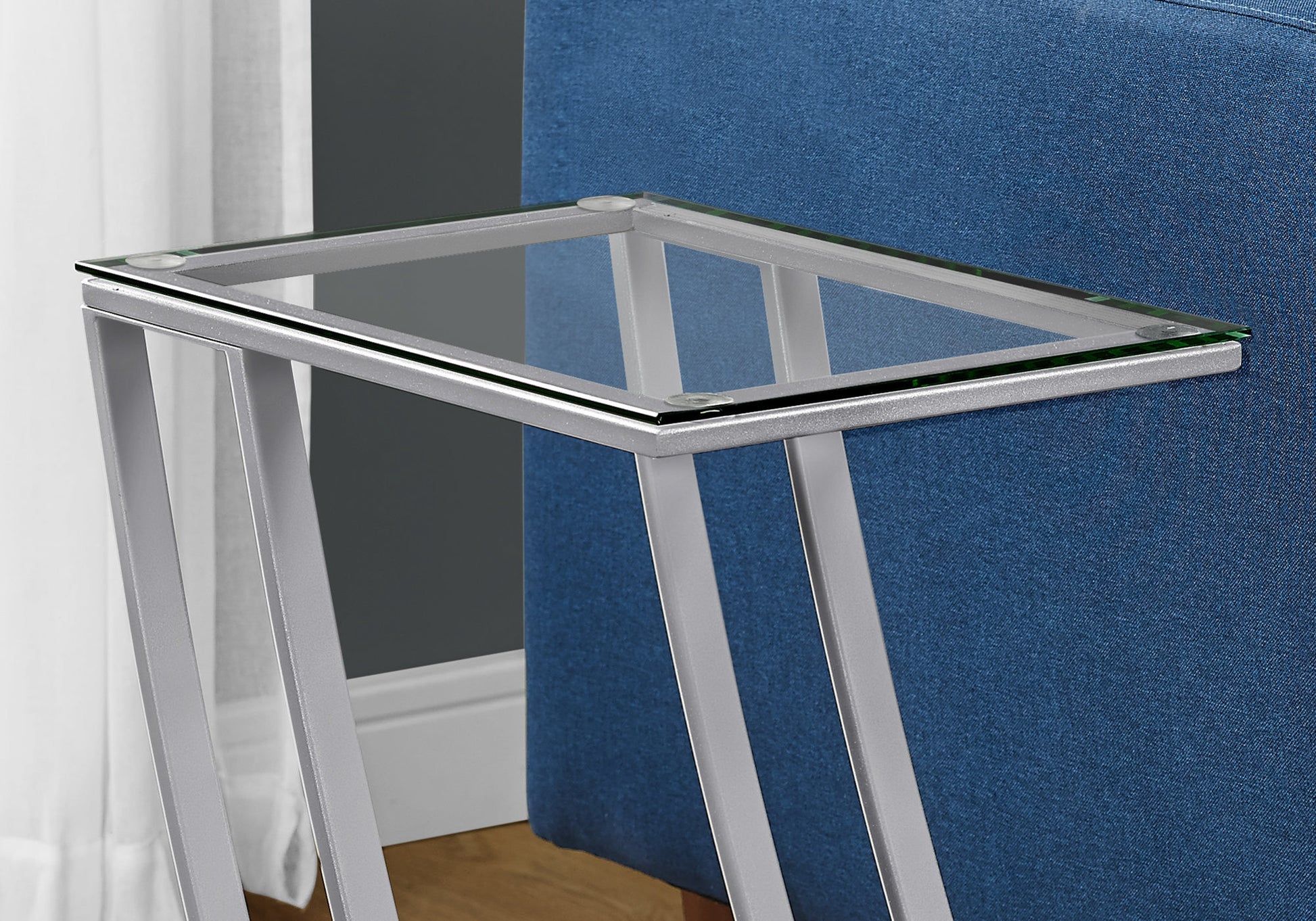 Modern Ctable with clear tempered glass top and silver metal frame