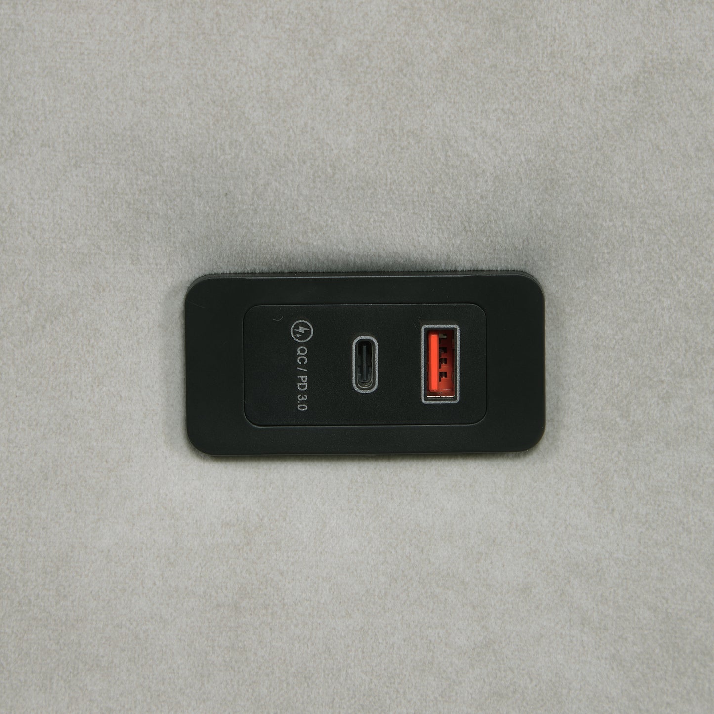 Black USB C PD  and QC  charger module for electronics