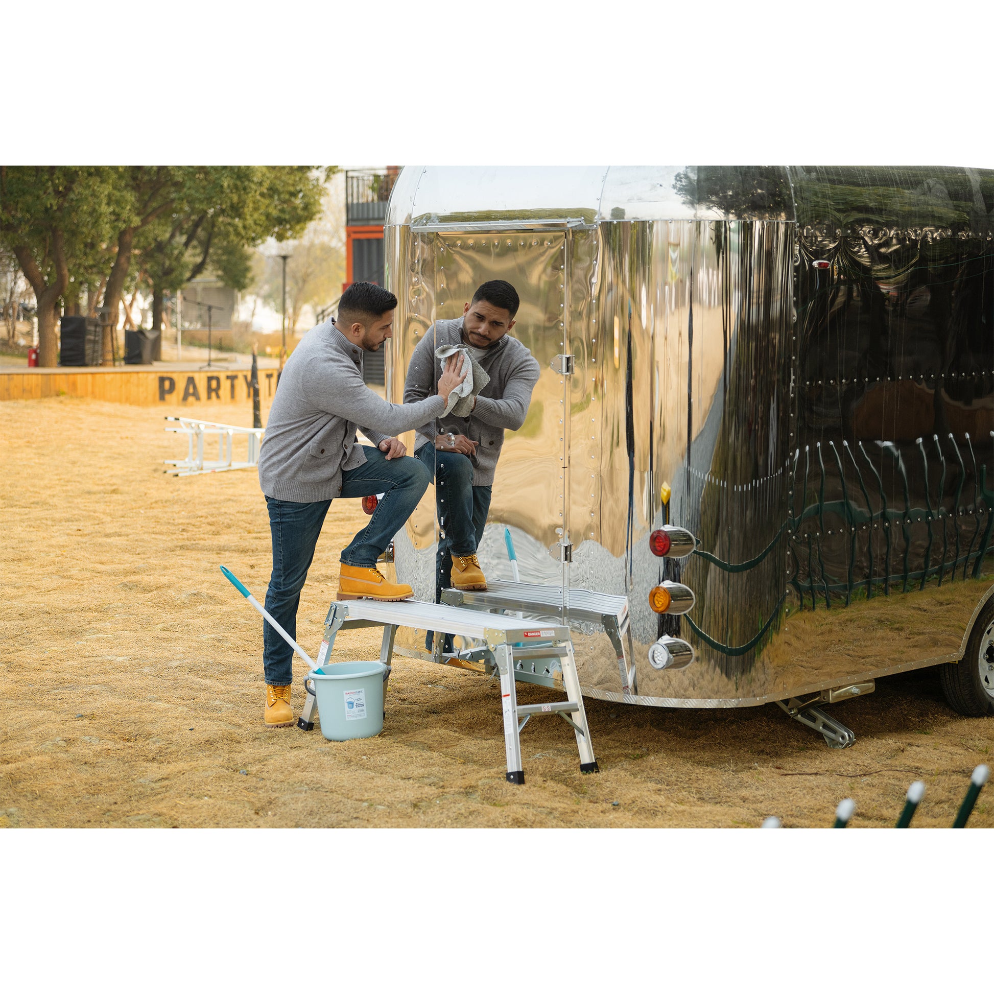 Lightweight aluminum step stool with wide platform for safe cleaning of RVs