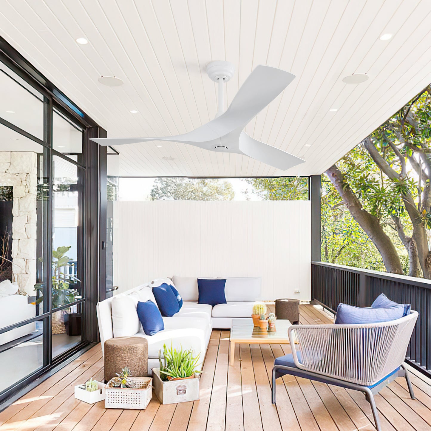 White modern ceiling fan with three curved blades ideal for outdoor patios