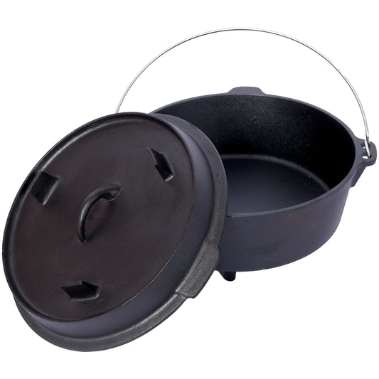 Black cast iron dutch oven with lid for campfire cooking