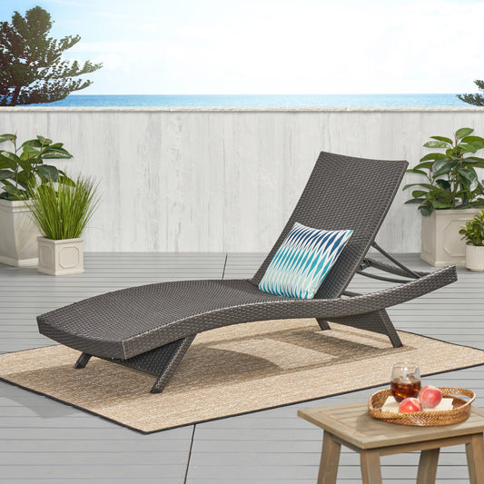 TREATLIFE HOME Grey PE Wicker Chaise Lounge with Waterproof Fabric, Relaxation and Comfort for Outdoor Use