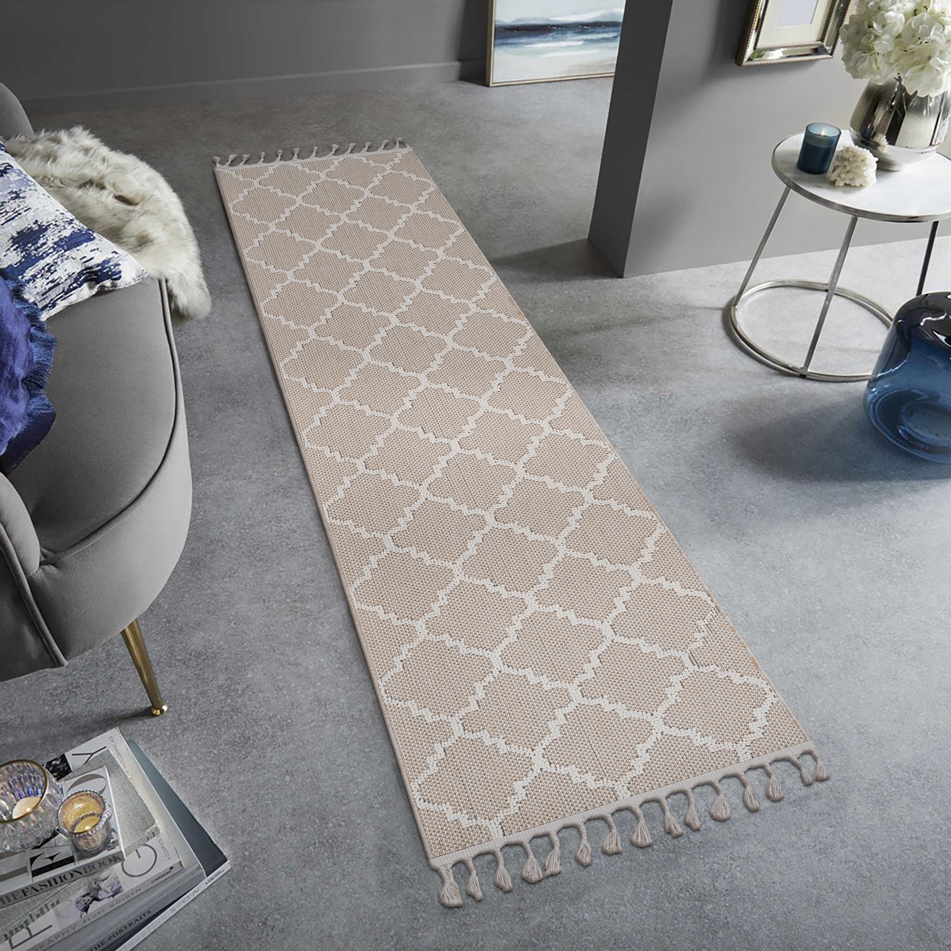 Beige and white trellis pattern runner rug with tassels perfect for hallways