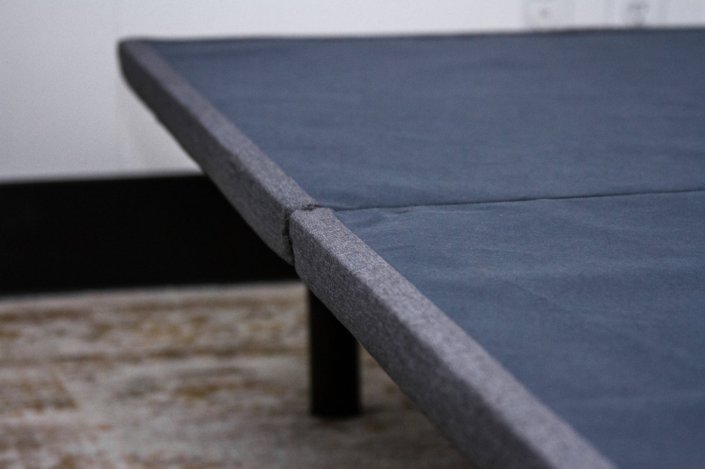 TREATLIFE HOME Upholstered Platform Frame King, Modern Design with Adjustable Height Legs, Durable Fabric and Steel Frame
